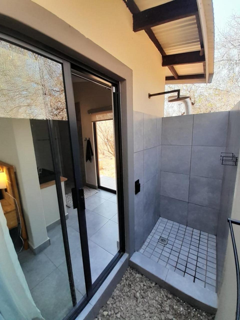 Apartment Chikunda Hayes *